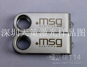 金屬U盤激光鐳雕機與氧化鋁U盤打黑激光打標機 價格、廠家及電子產品配件應用解析